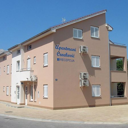 Apartments Crnekovic V Baška Extérieur photo