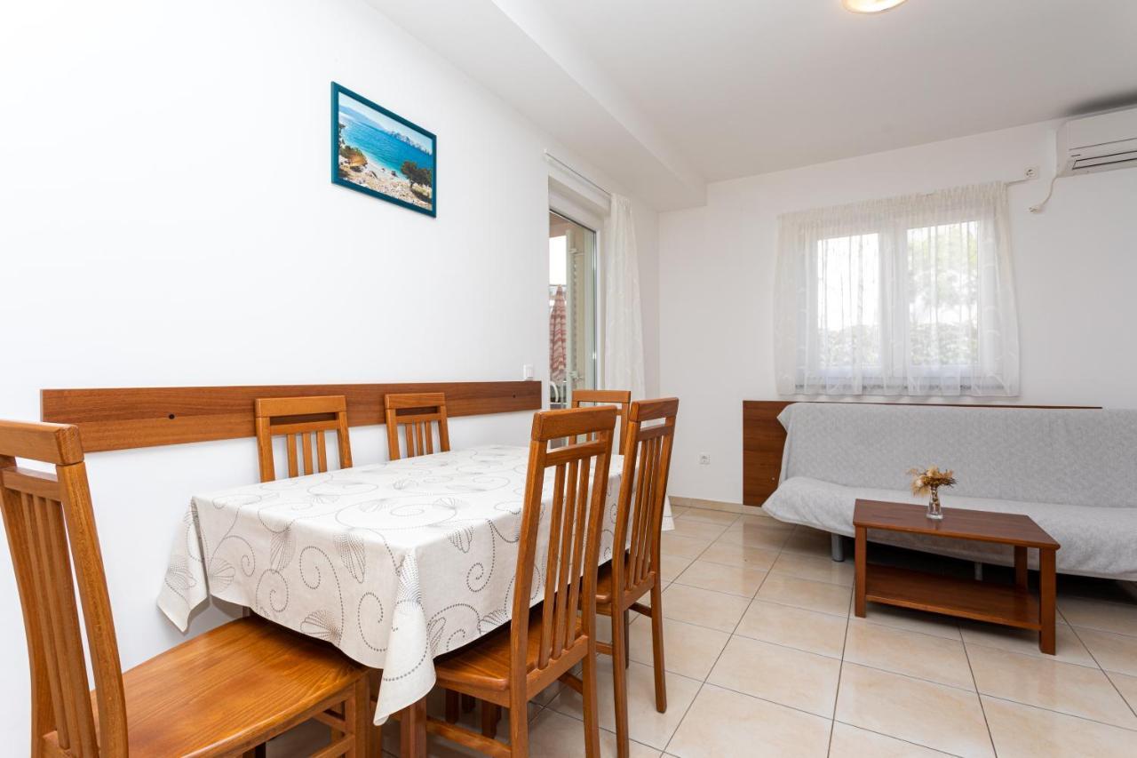 Apartments Crnekovic V Baška Extérieur photo