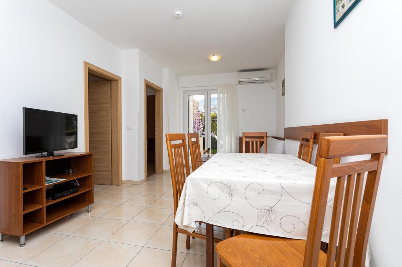 Apartments Crnekovic V Baška Extérieur photo