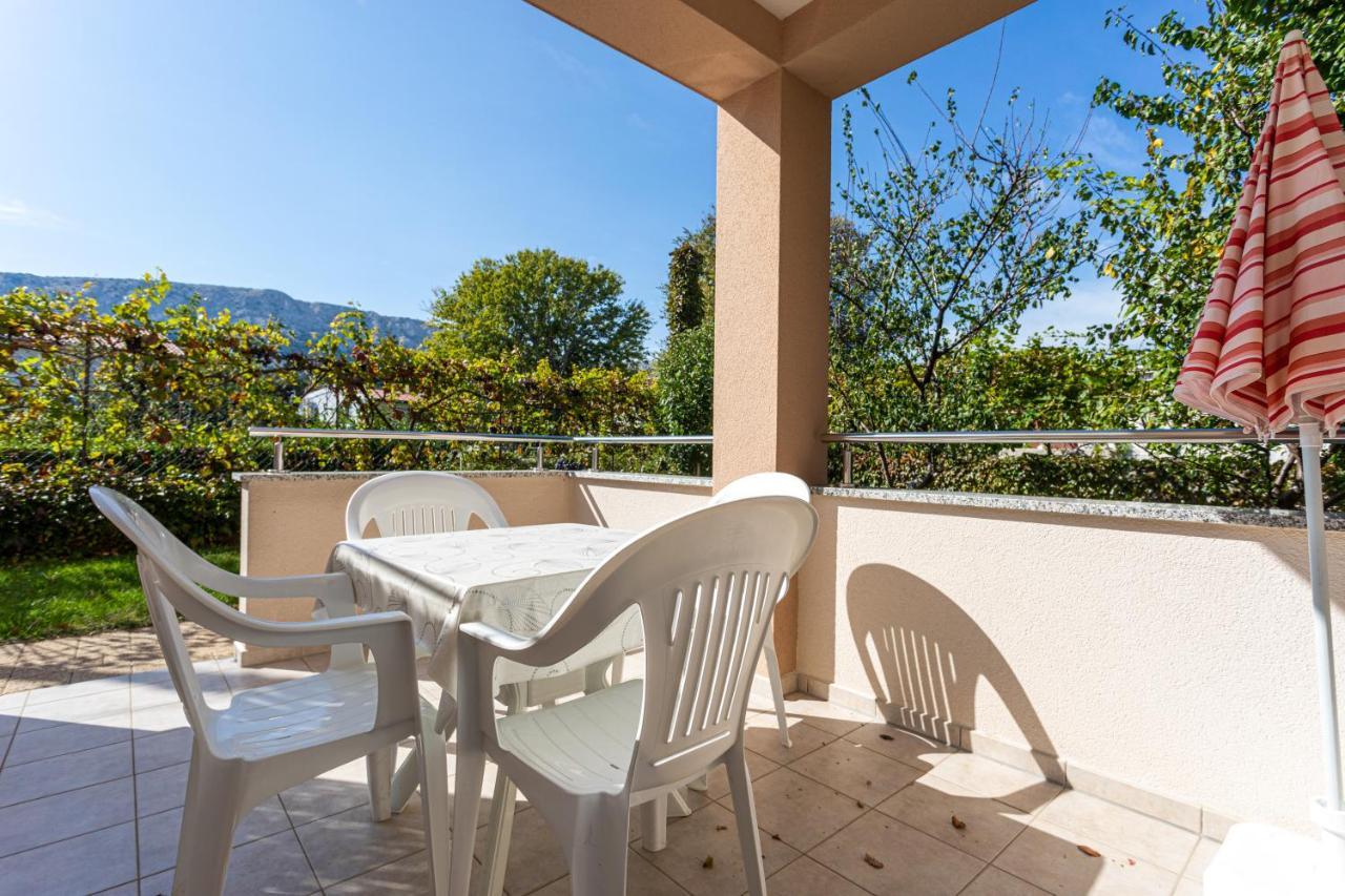 Apartments Crnekovic V Baška Extérieur photo