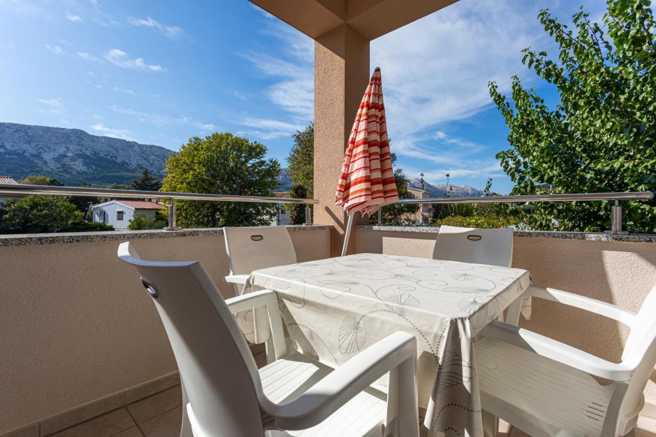 Apartments Crnekovic V Baška Extérieur photo