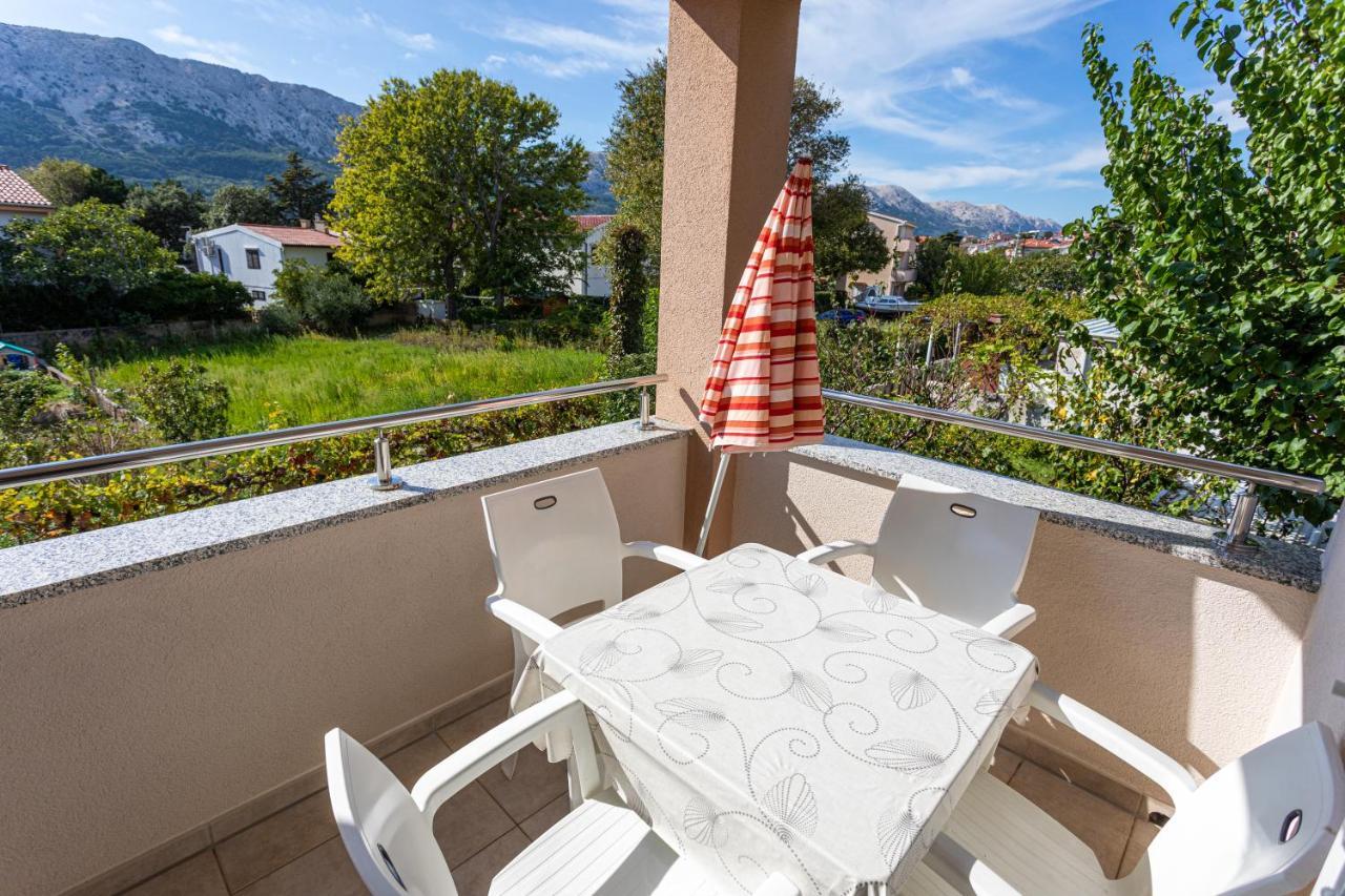 Apartments Crnekovic V Baška Extérieur photo