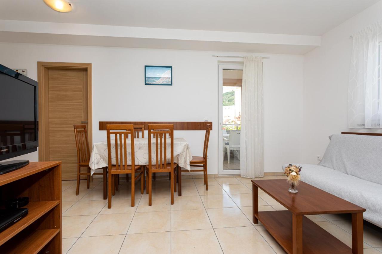 Apartments Crnekovic V Baška Extérieur photo