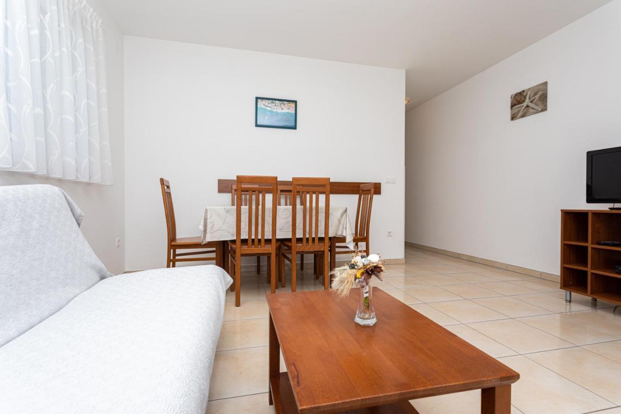 Apartments Crnekovic V Baška Extérieur photo