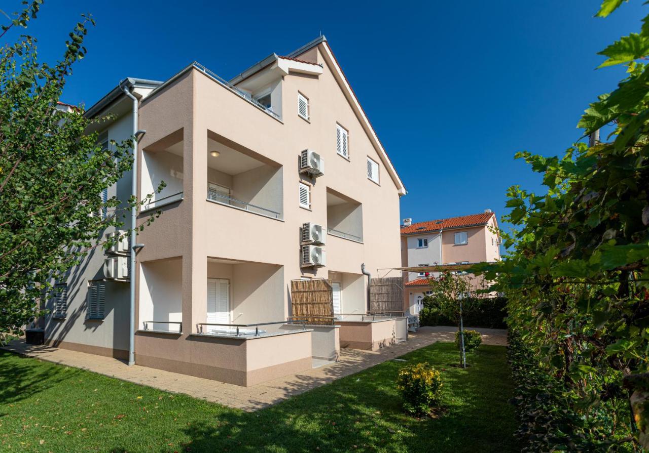 Apartments Crnekovic V Baška Extérieur photo